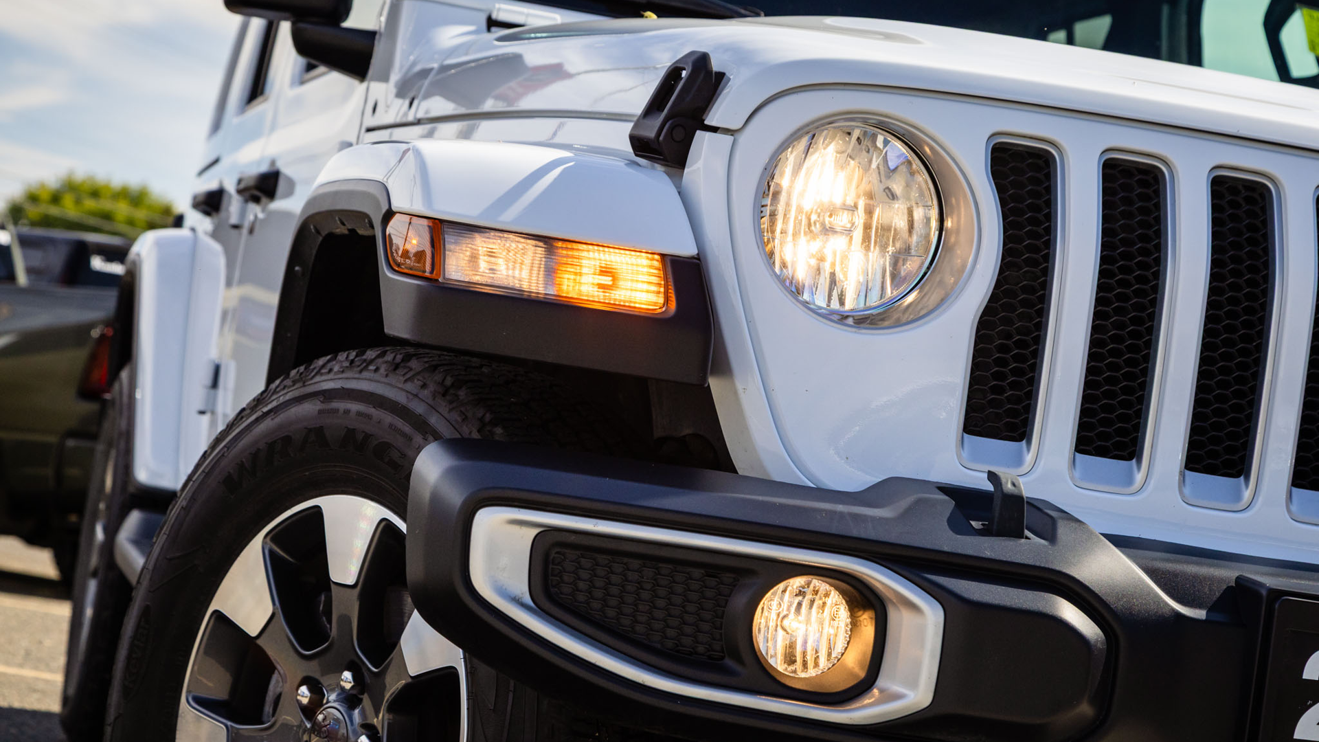2021 Jeep Wrangler Sahara Unlimited  -  4G Wi-Fi - $131.17 /Wk — снимка 1