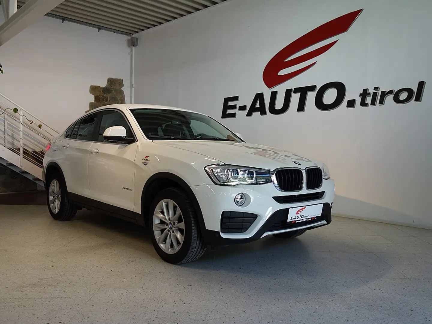 BMW X4 X4 xDrive 20d Aut. *SPORTPAKET *ERSTBESITZ *TOP... Weiß - 1