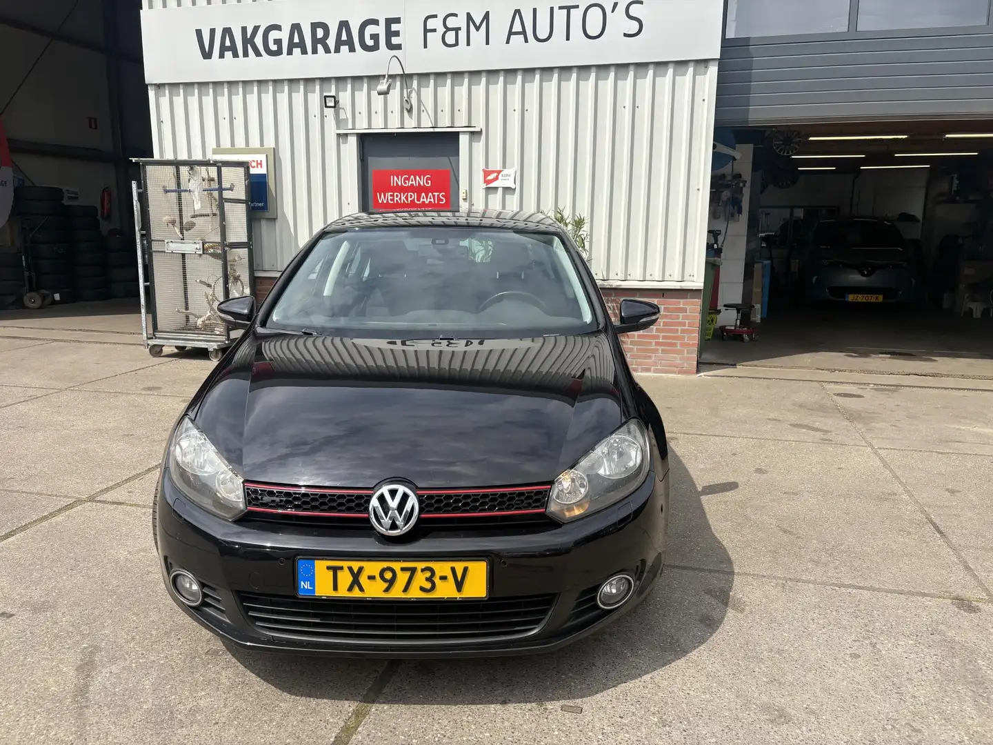 Volkswagen Golf 1.4 TSI Comfortline Zwart - 2