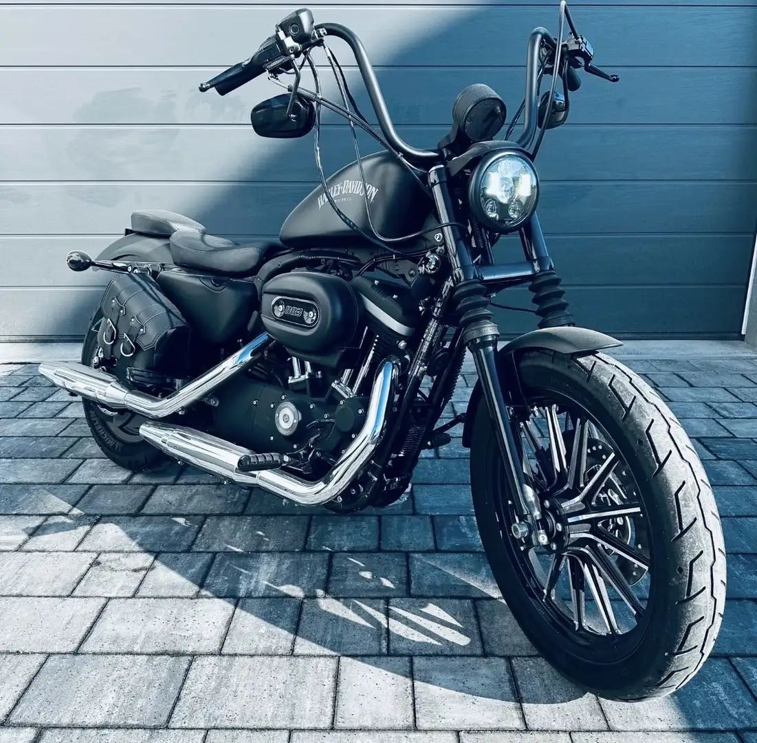 Harley-Davidson Iron 883 Czarny - 1