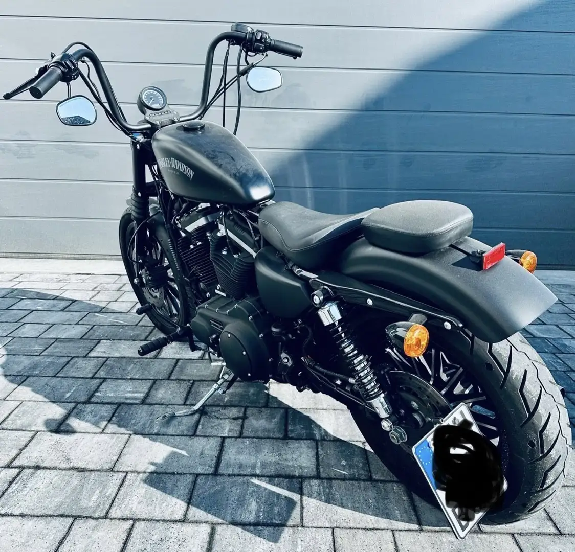 Harley-Davidson Iron 883 Czarny - 2