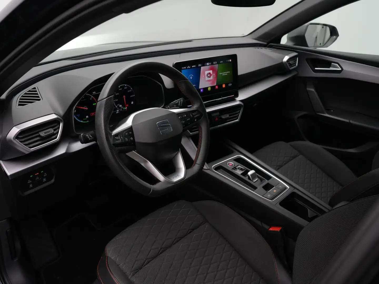 SEAT Leon 1.4 TSI 204 pk DSG eHybrid PHEV FR | Stuur-/stoelv Grijs - 2