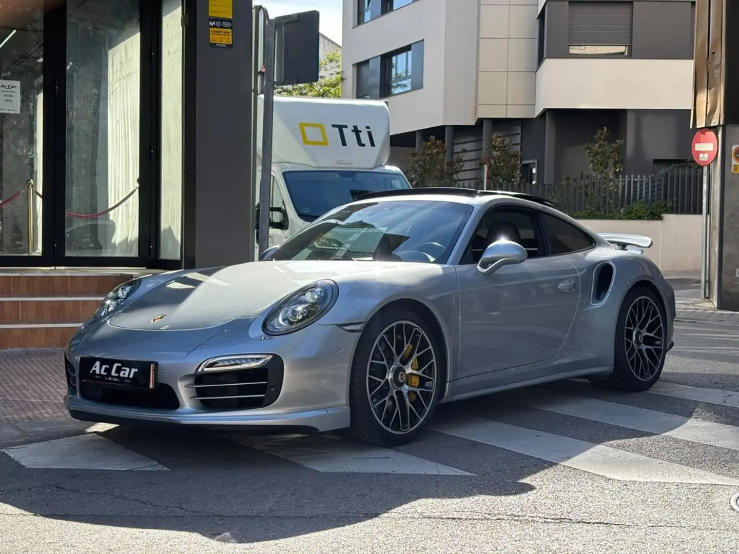 Porsche 991 Turbo S Coupé PDK Gris - 2