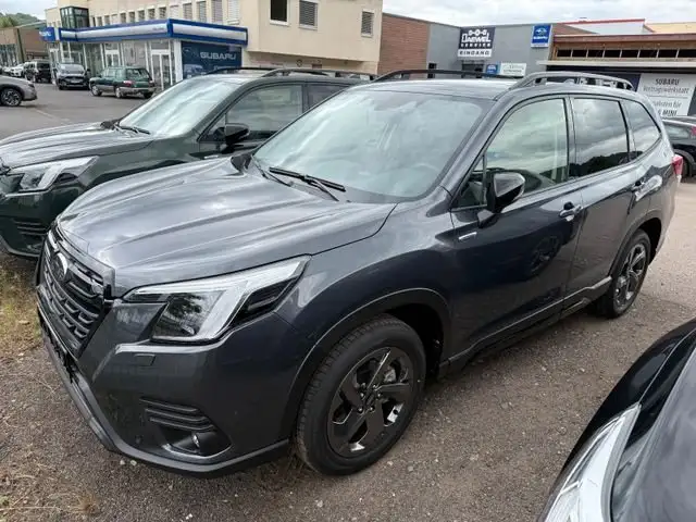Subaru Forester Forester 2.0ie PLATINUM=PREMIUM+*Edition Black*