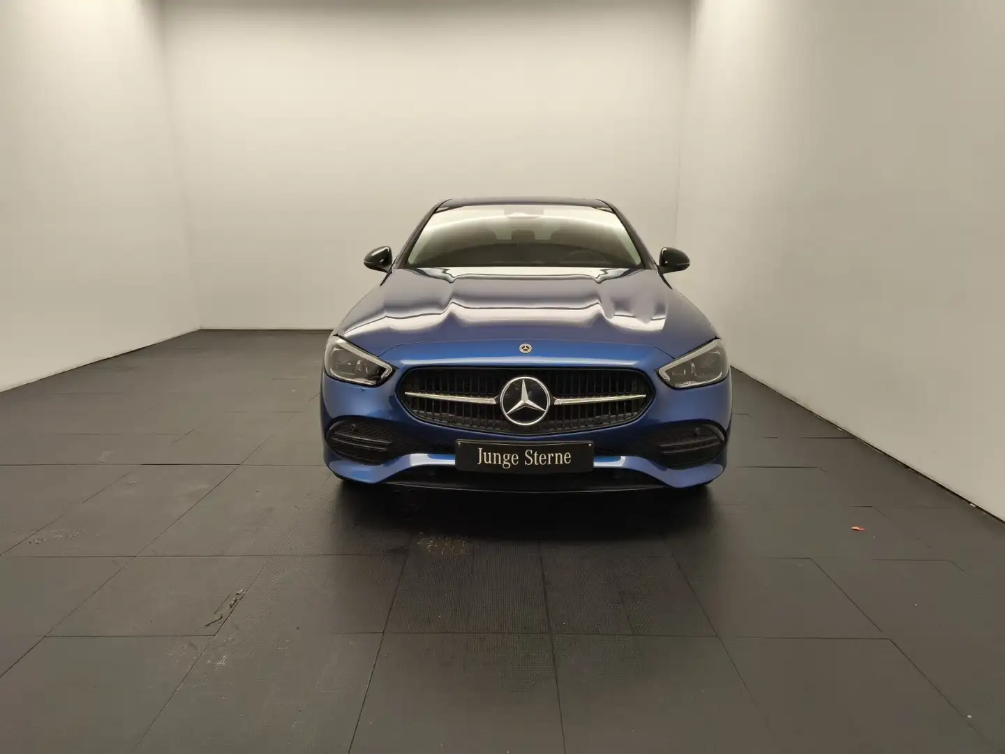 Mercedes-Benz C 220 C 220 d Avantgarde F in FIN DigitalLight Night Blau - 2