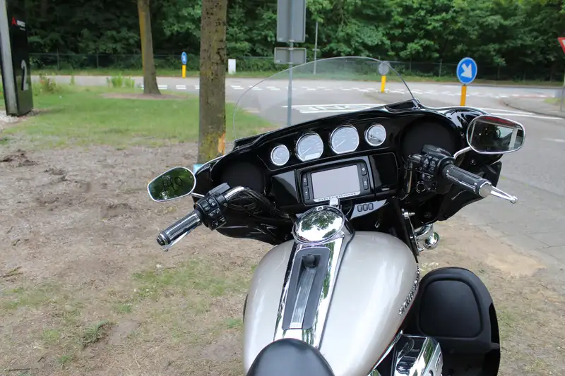 Harley-Davidson Ultra Limited - foto 6