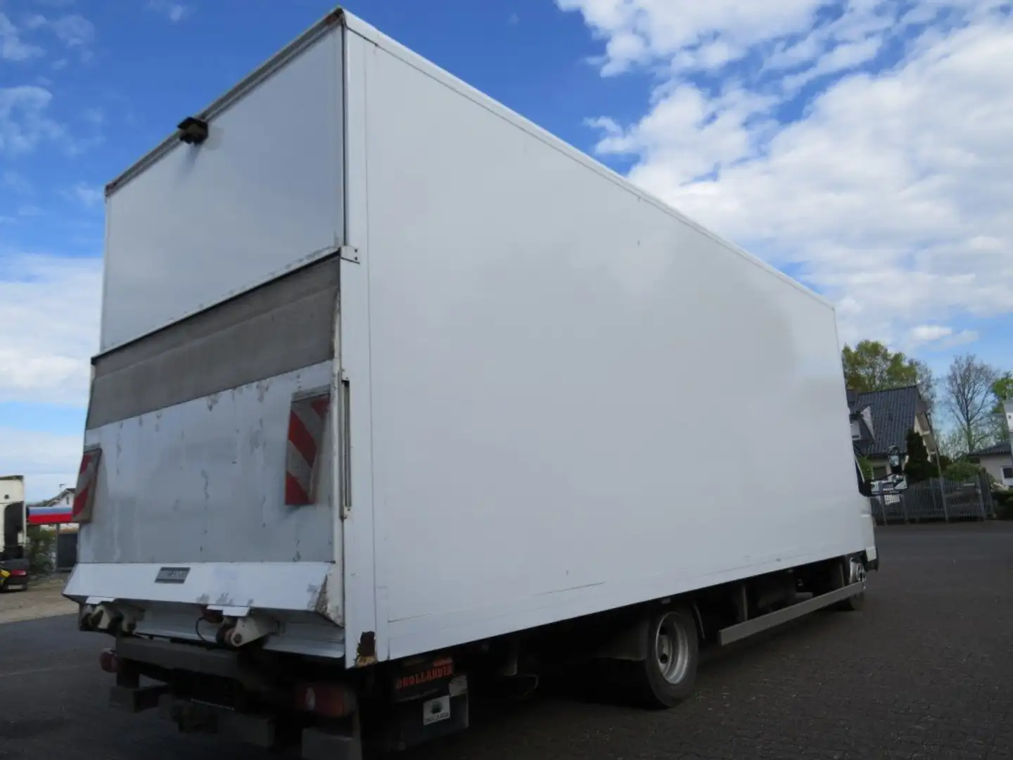 Fuso Canter 9C18 Koffer 7,2 LBW 1,5 Nutzlast 2.575 kg Weiß - 2