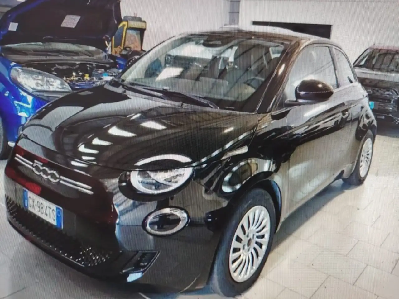 Fiat 500 E Berlina 42 kWh KM 320, миниатюра 3