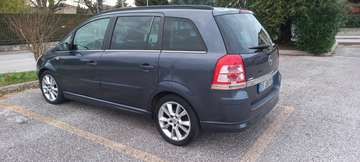 Zafira II 2005 1.9 cdti Cosmo 150cv