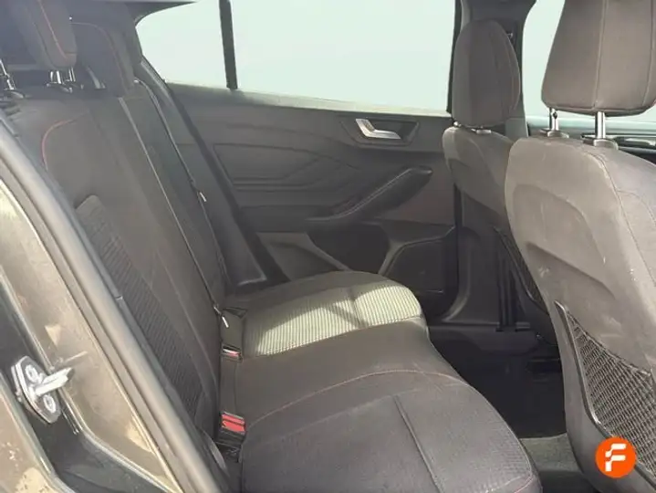 Ford Focus 1.0 Ecoboost ST-Line 2020, foto 16
