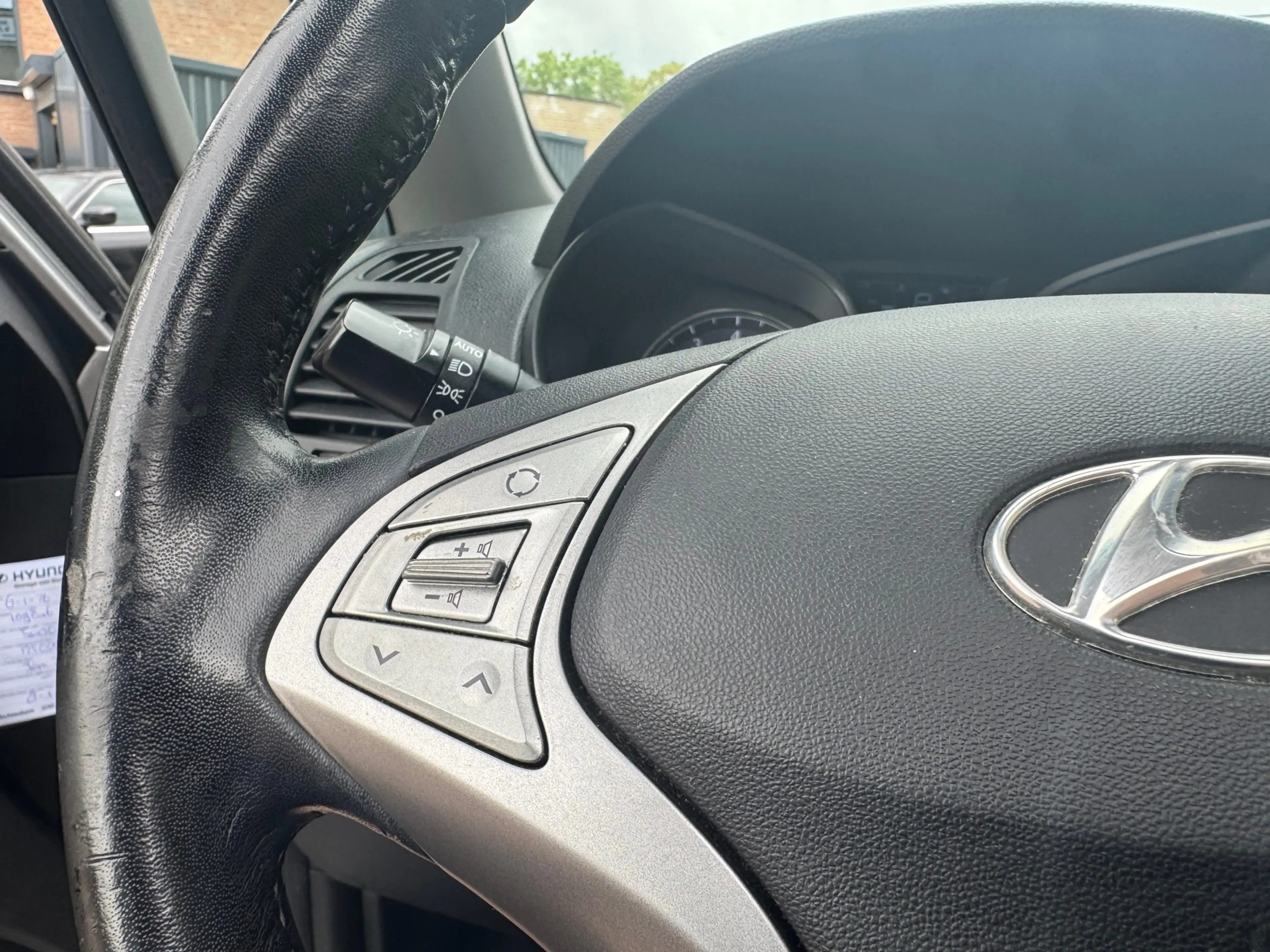 Hyundai iX20 1.6i i-Catcher- pano dak- automaat-navi-leer — photo 18
