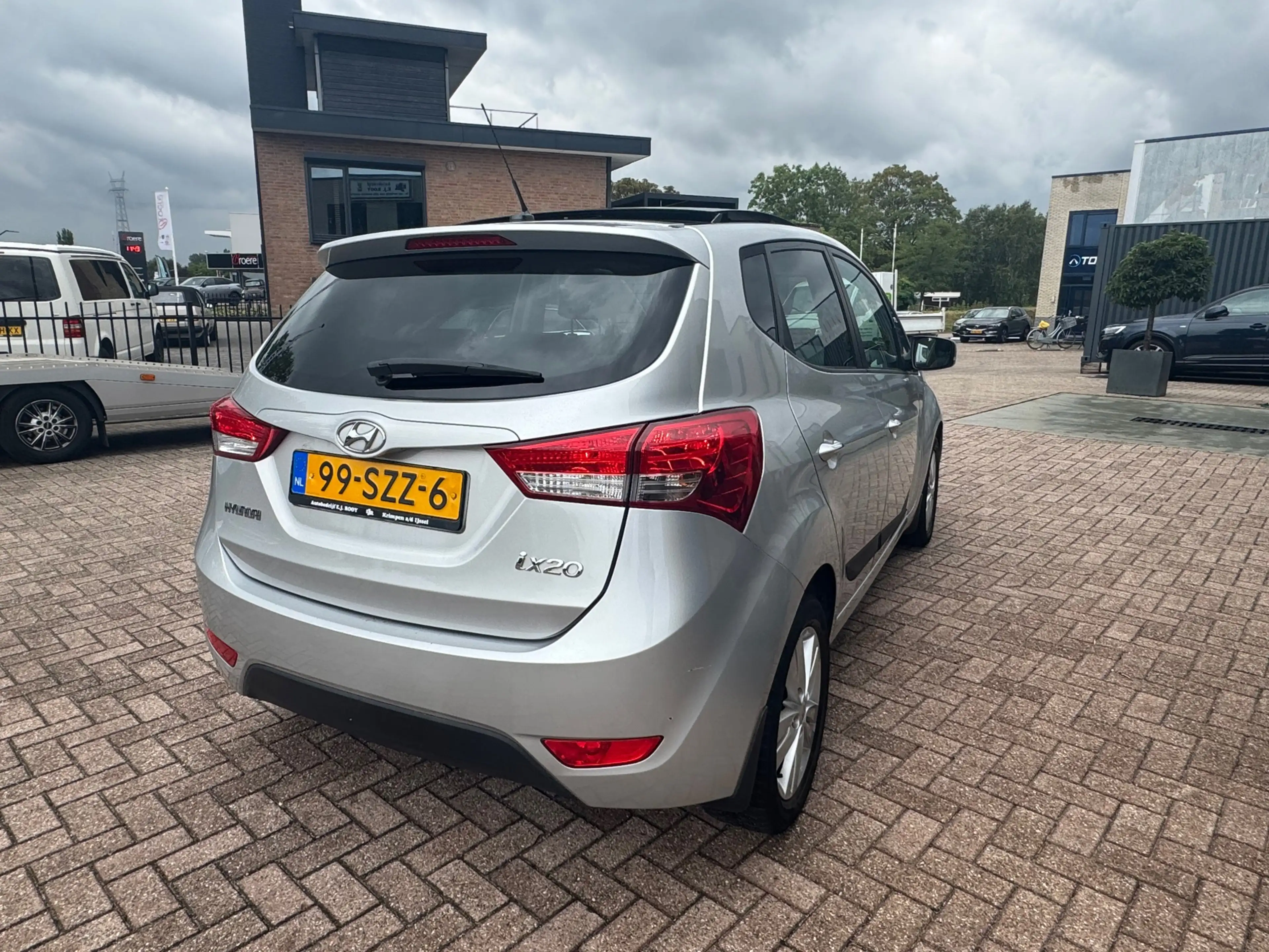 Hyundai iX20 1.6i i-Catcher- pano dak- automaat-navi-leer — photo 4