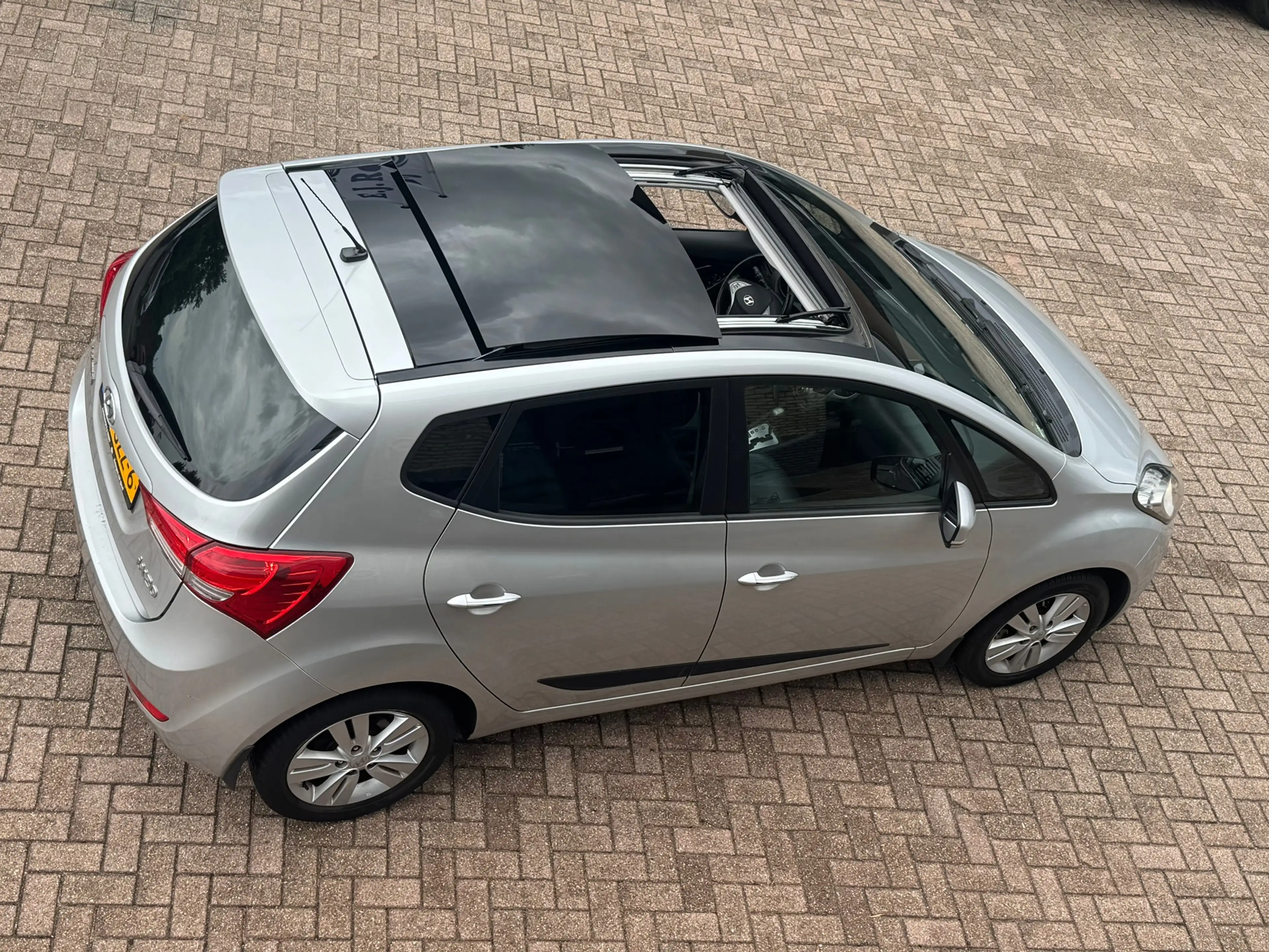 Hyundai iX20 1.6i i-Catcher- pano dak- automaat-navi-leer — photo 7