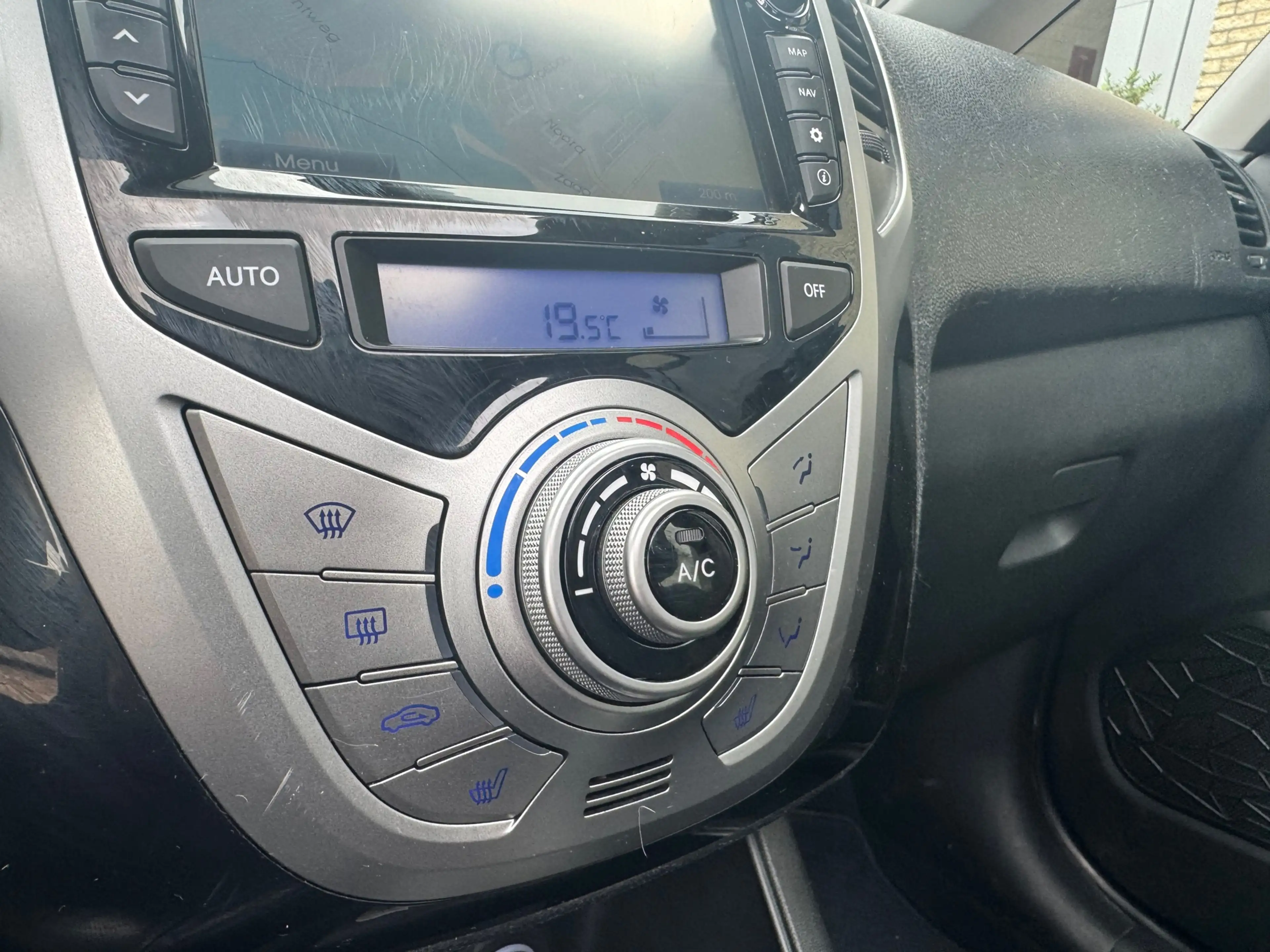 Hyundai iX20 1.6i i-Catcher- pano dak- automaat-navi-leer — photo 16