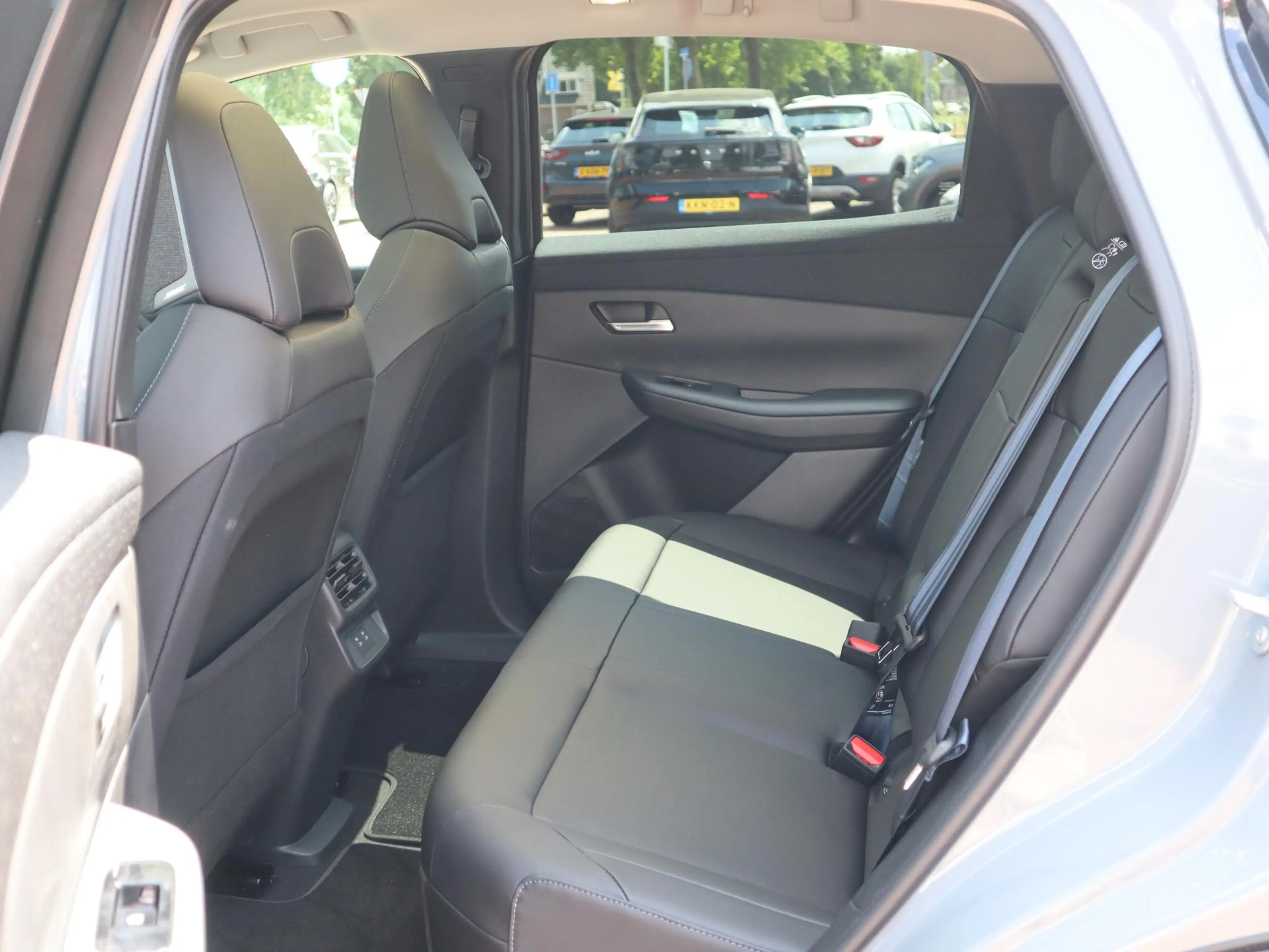 Nissan Leaf Evolve 52 kWh — photo 11