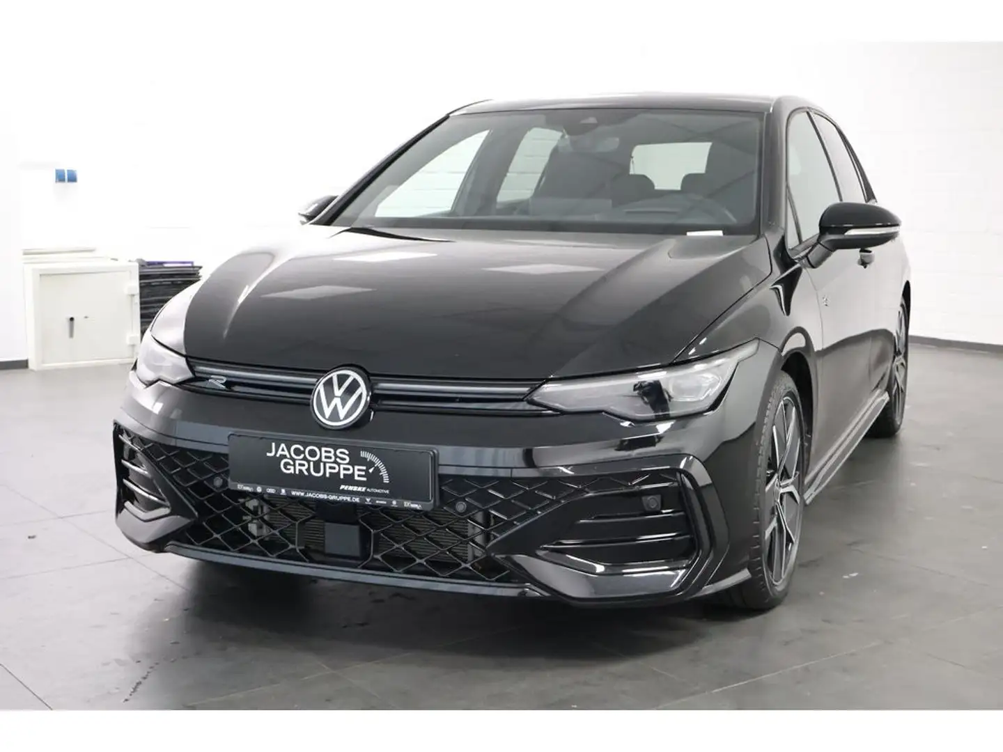 Volkswagen Golf VIII 2.0 TDI R-Line "Black Style" DSG,Na Schwarz - 2