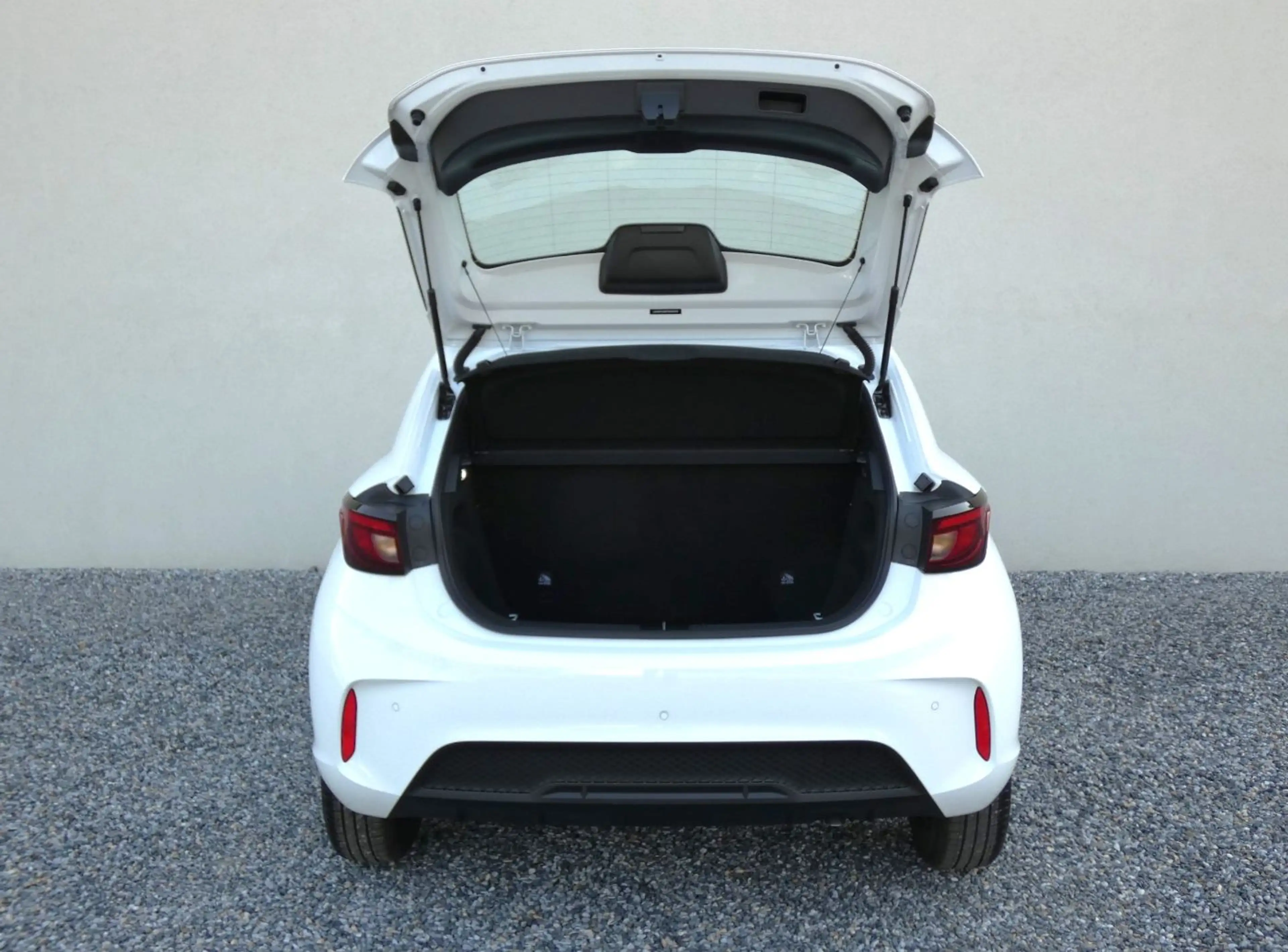 MG MG3 Hybrid+ Select +RFK+PDC+Klima+ACC+Autom. — photo 9