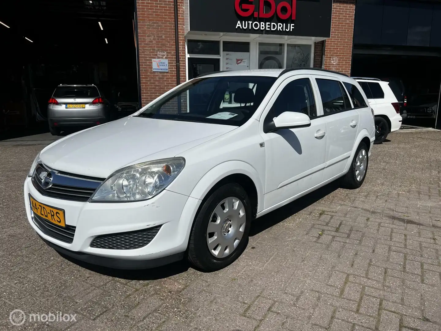 Opel Astra Wagon 1.3 CDTi Business Weiß - 1