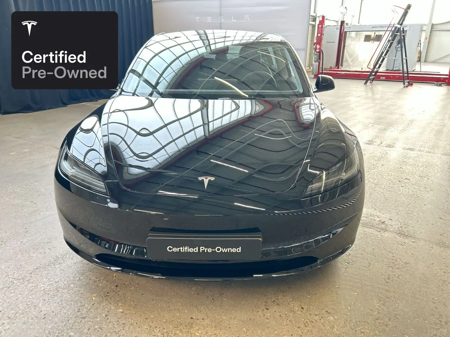 Tesla Model 3 Rear-Wheel Drive “Certified Pre-Owned” Noir - 2
