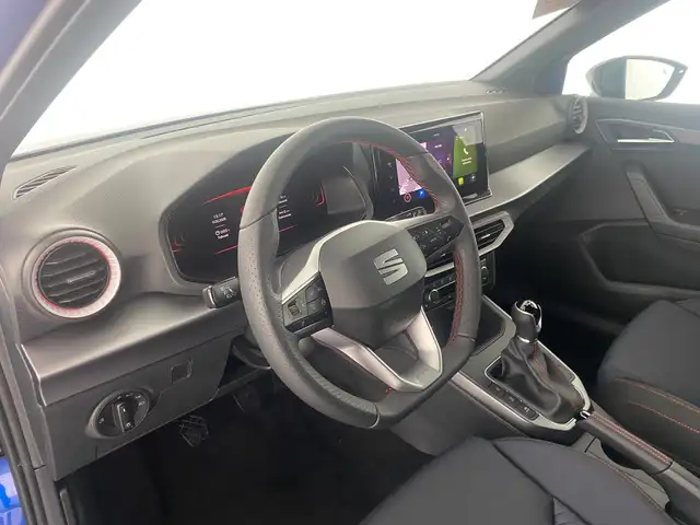 Seat Arona view 8
