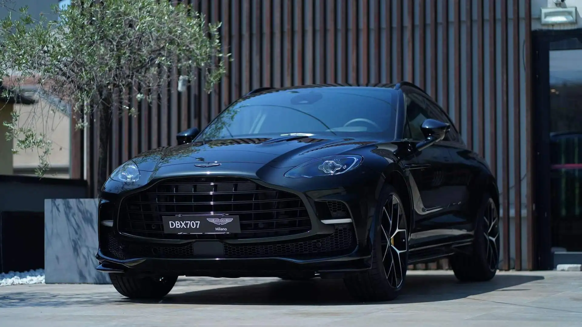 Aston Martin DBX 707 4.0 Verde - 2