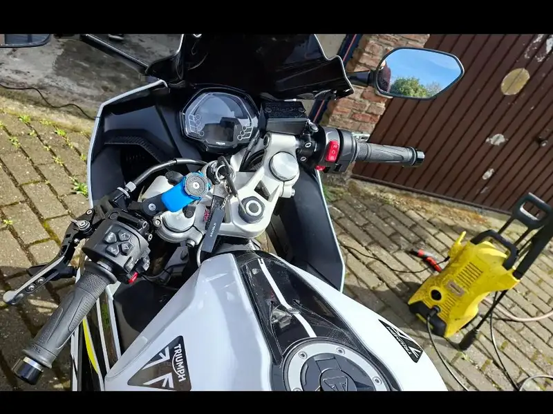 Triumph Daytona 675 - foto 5