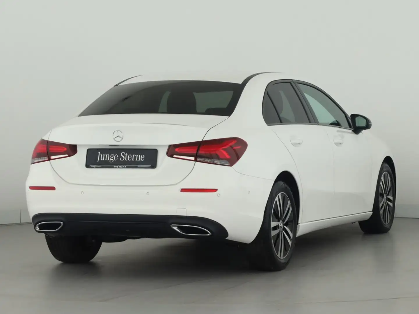 Mercedes-Benz A 200 d Lim AHK*PTS*Kamera*SpurH*Night*LED*SHZG* Beyaz - 2