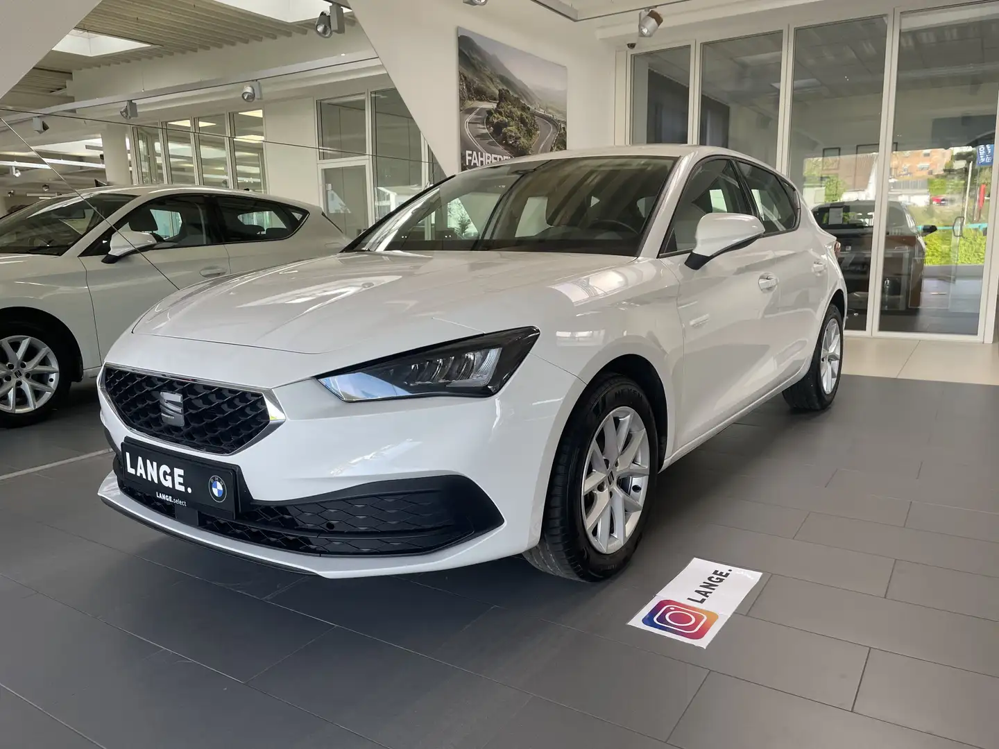 SEAT Leon Style Connect Sitzh. PDC DAB LED Tempomat Blanco - 1