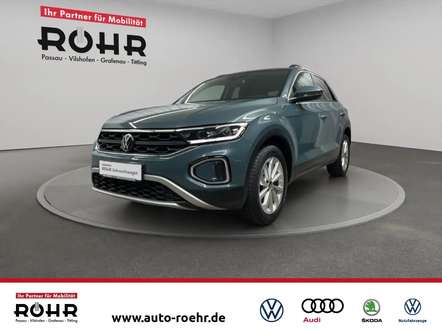 Volkswagen T-Roc Life (SHZ.LED.FrontAssist.ACC) 1.5 TSI Bleu - 1