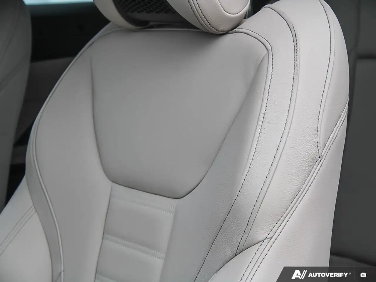 BMW 4 Series снимка BMW 4 Series