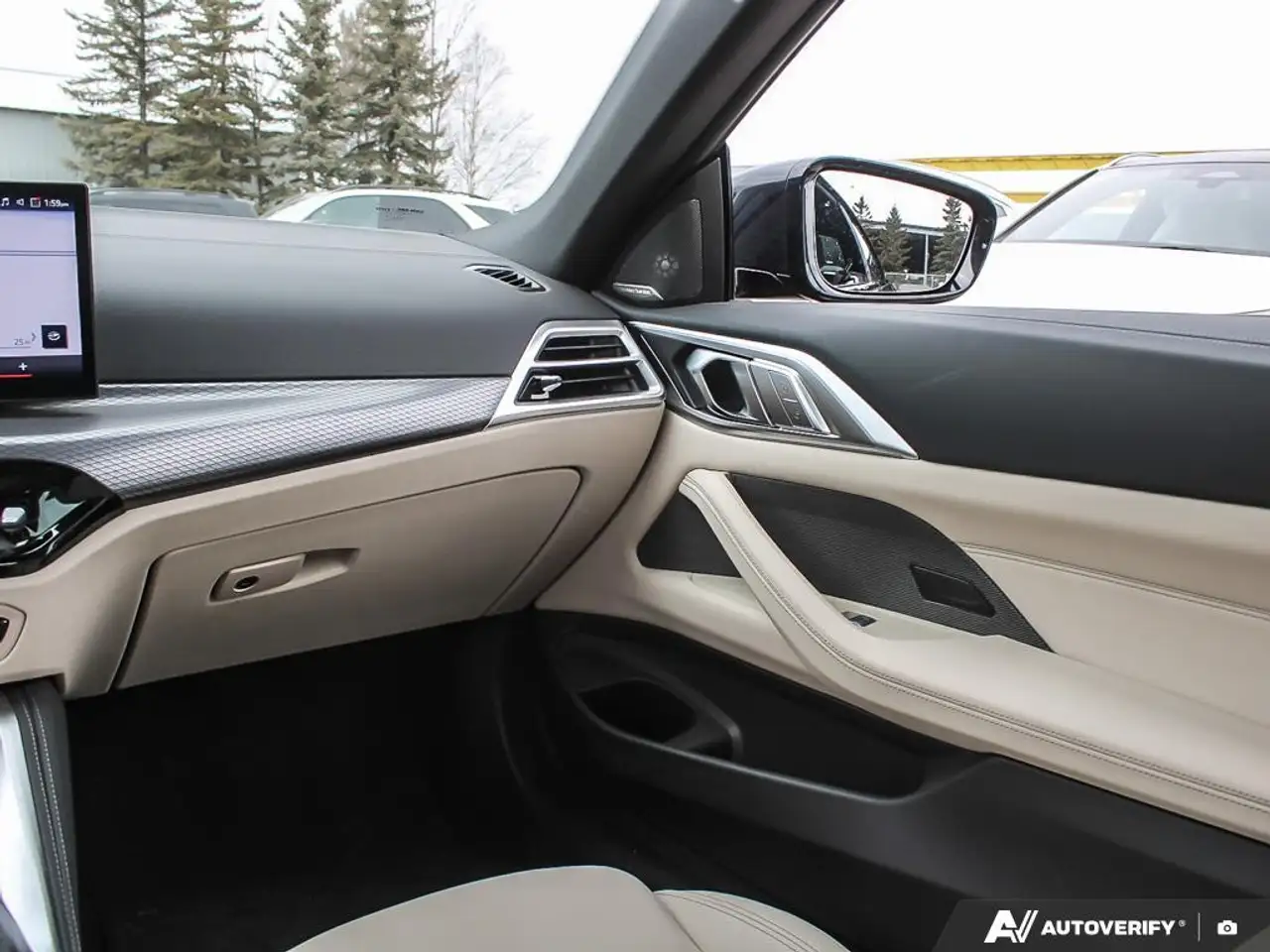 BMW 4 Series снимка BMW 4 Series