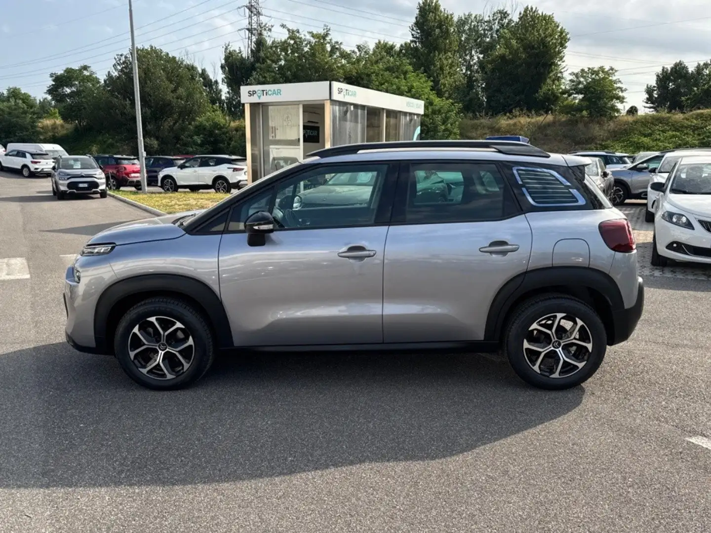 Citroen C3 Aircross PureTech 110 S&S Shine Grijs - 2