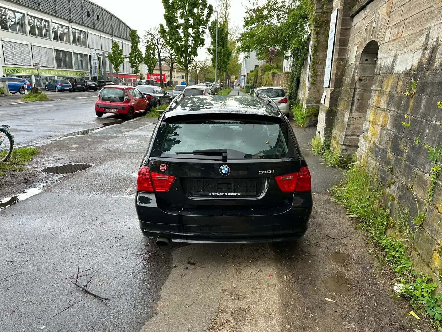 BMW 318 318i Touring Schwarz - 2