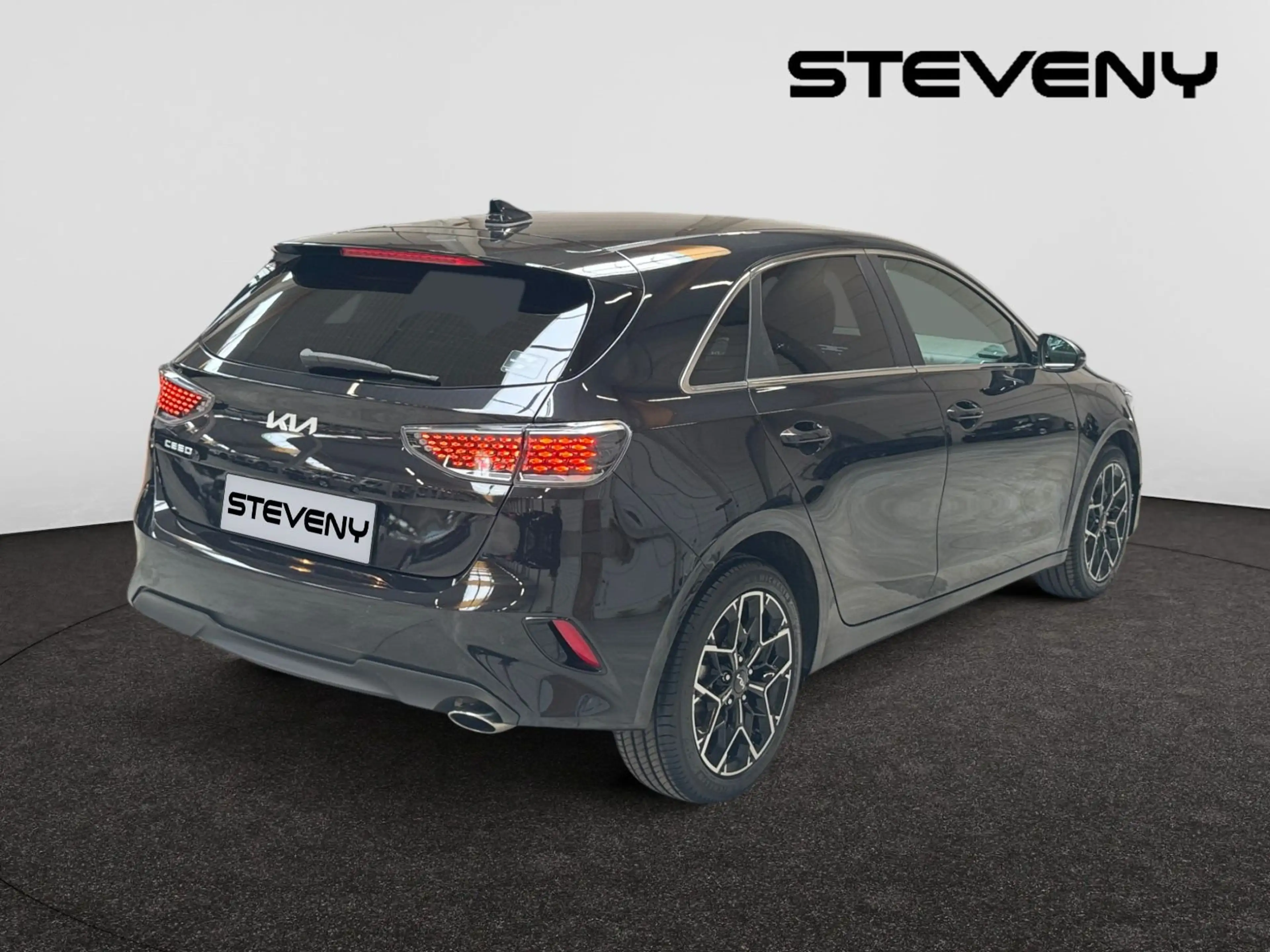 Kia Ceed / cee'd Style Edition 1.0 T-GDI 100cv MHEV — photo 3