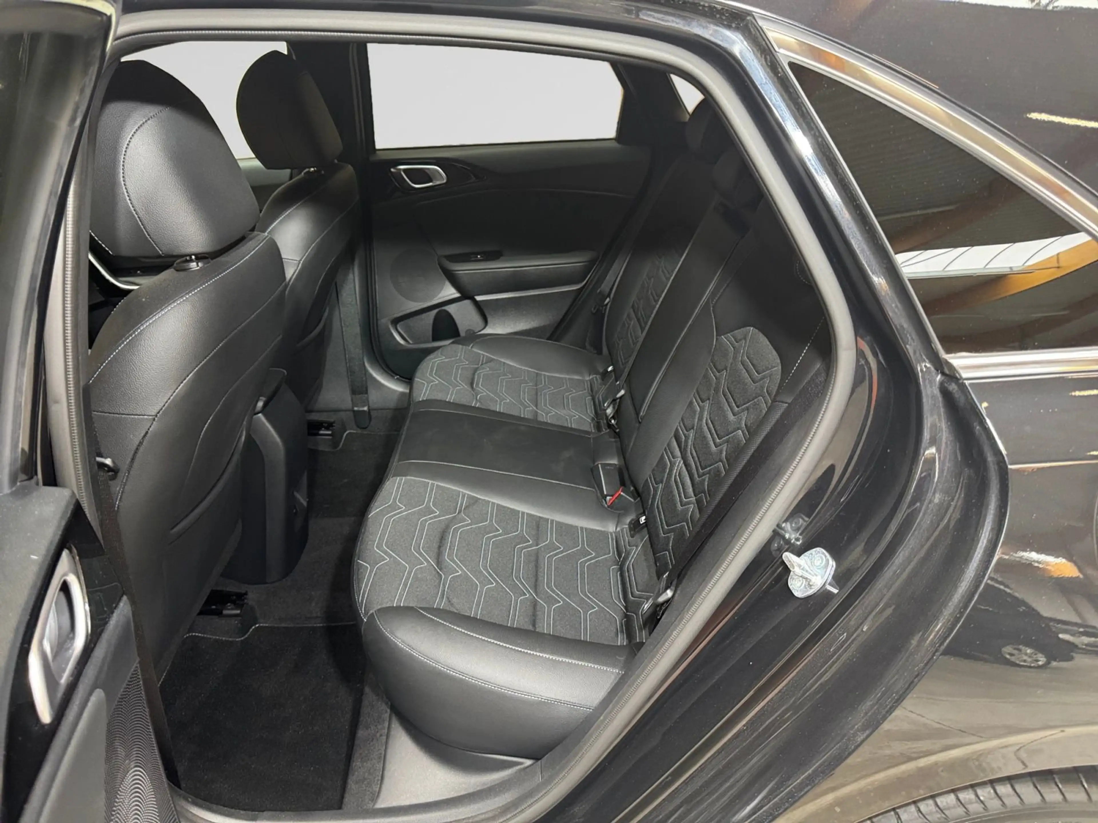 Kia Ceed / cee'd Style Edition 1.0 T-GDI 100cv MHEV — photo 6