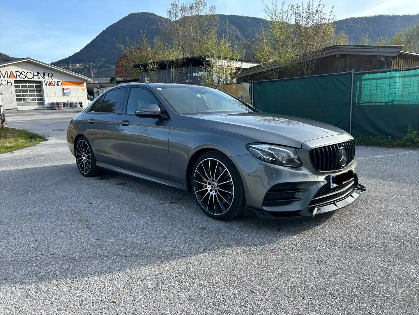 Mercedes-Benz E 350 d Exclusive Aut. Grau - 2