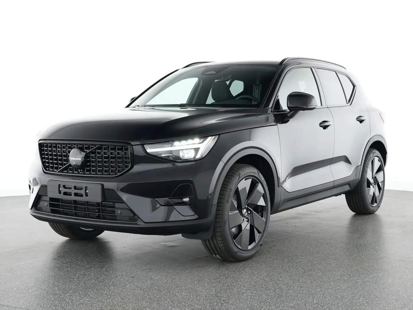 Volvo XC40 B3 Plus Black Edition 2WD Schwarz - 1