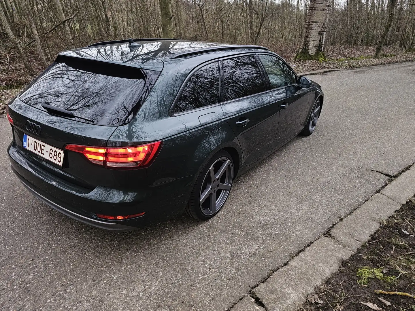 Audi A4 Avant 1.4 TFSI S tronic Vert - 2