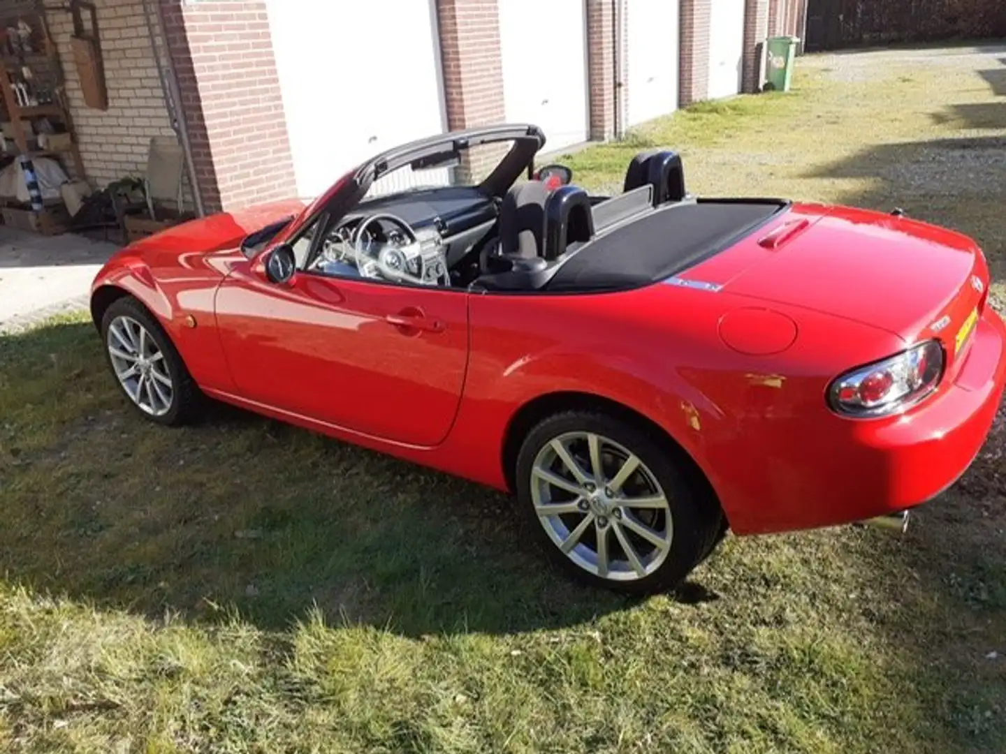 Mazda MX-5 MX-5 1.8 Exclusive Cabriolet incl. winterhoes Červená - 1