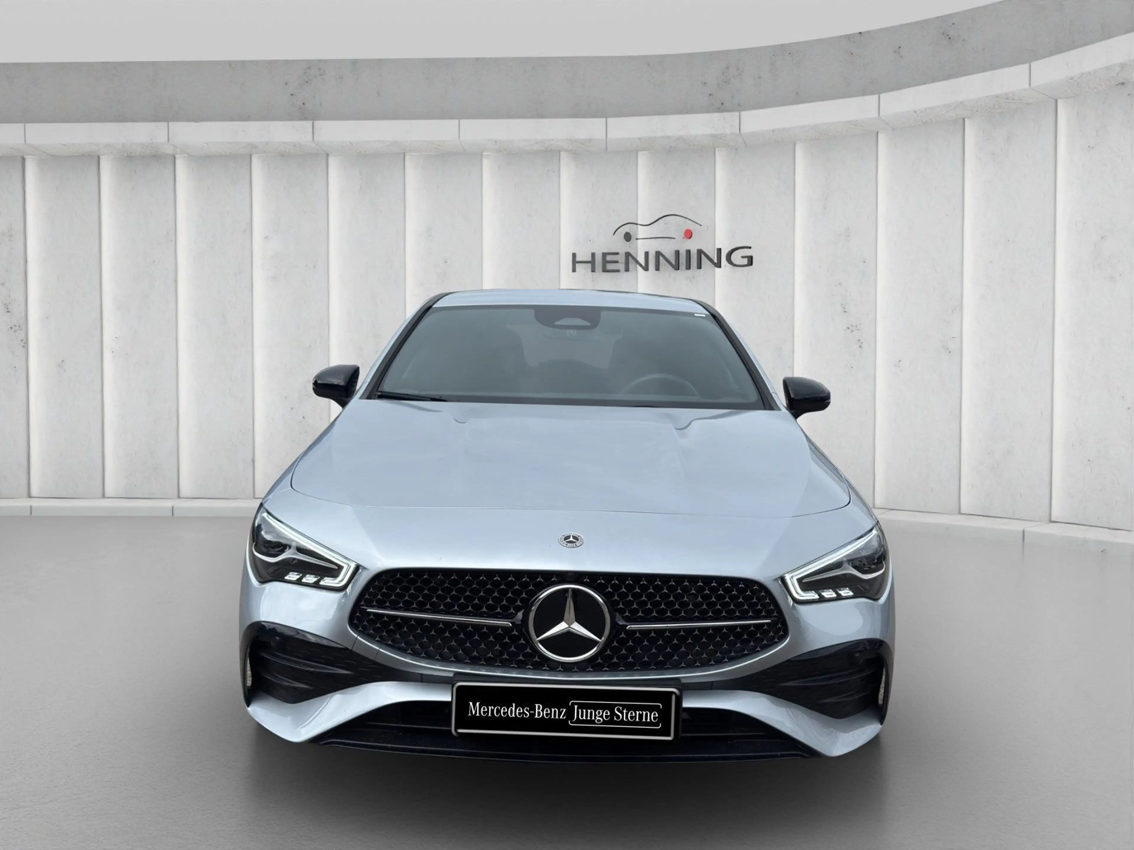 Mercedes-Benz CLA 180 AMG Night-Paket Rückfahrkamera Ambiente — photo 8