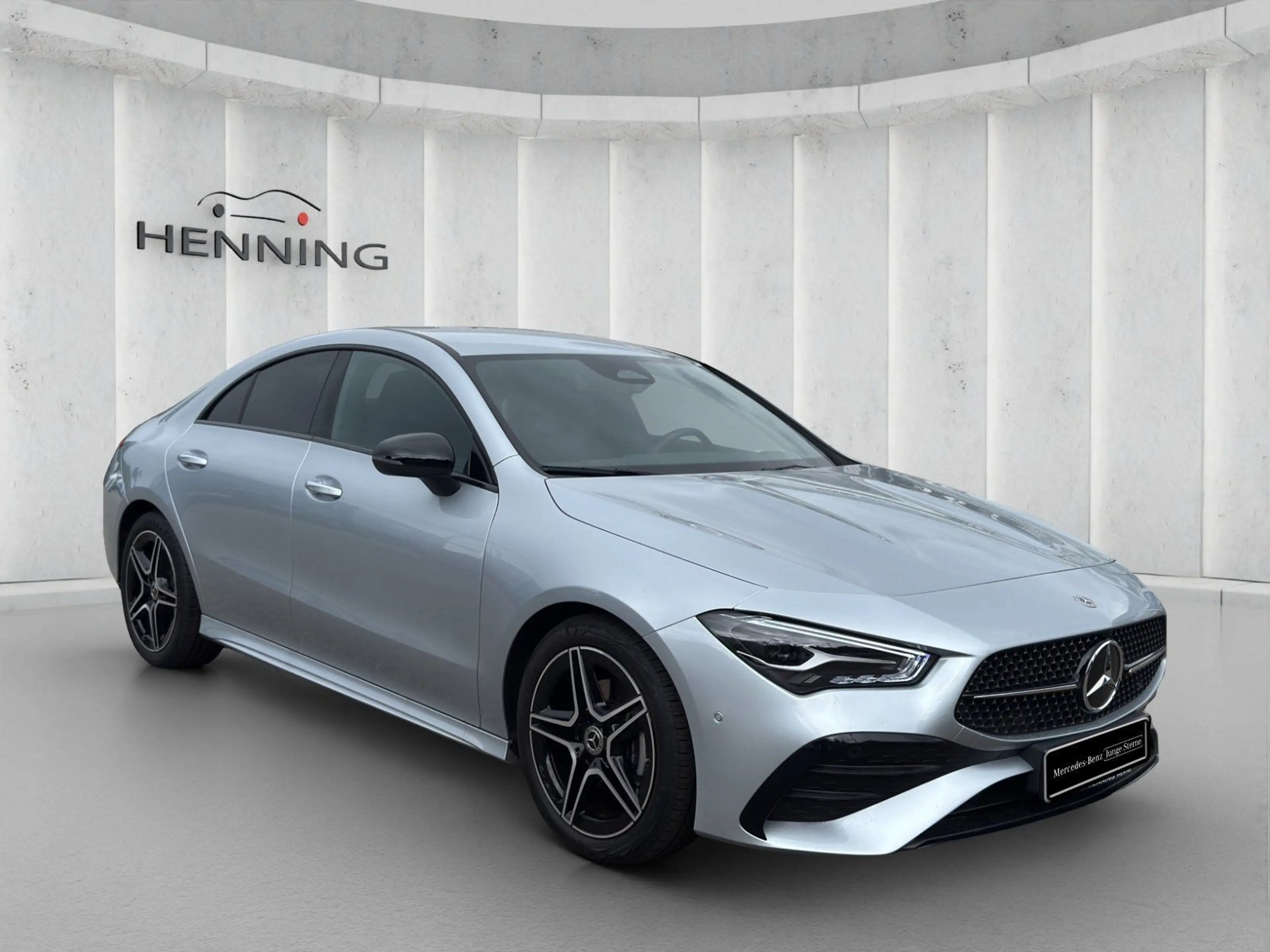 Mercedes-Benz CLA 180 AMG Night-Paket Rückfahrkamera Ambiente — photo 7