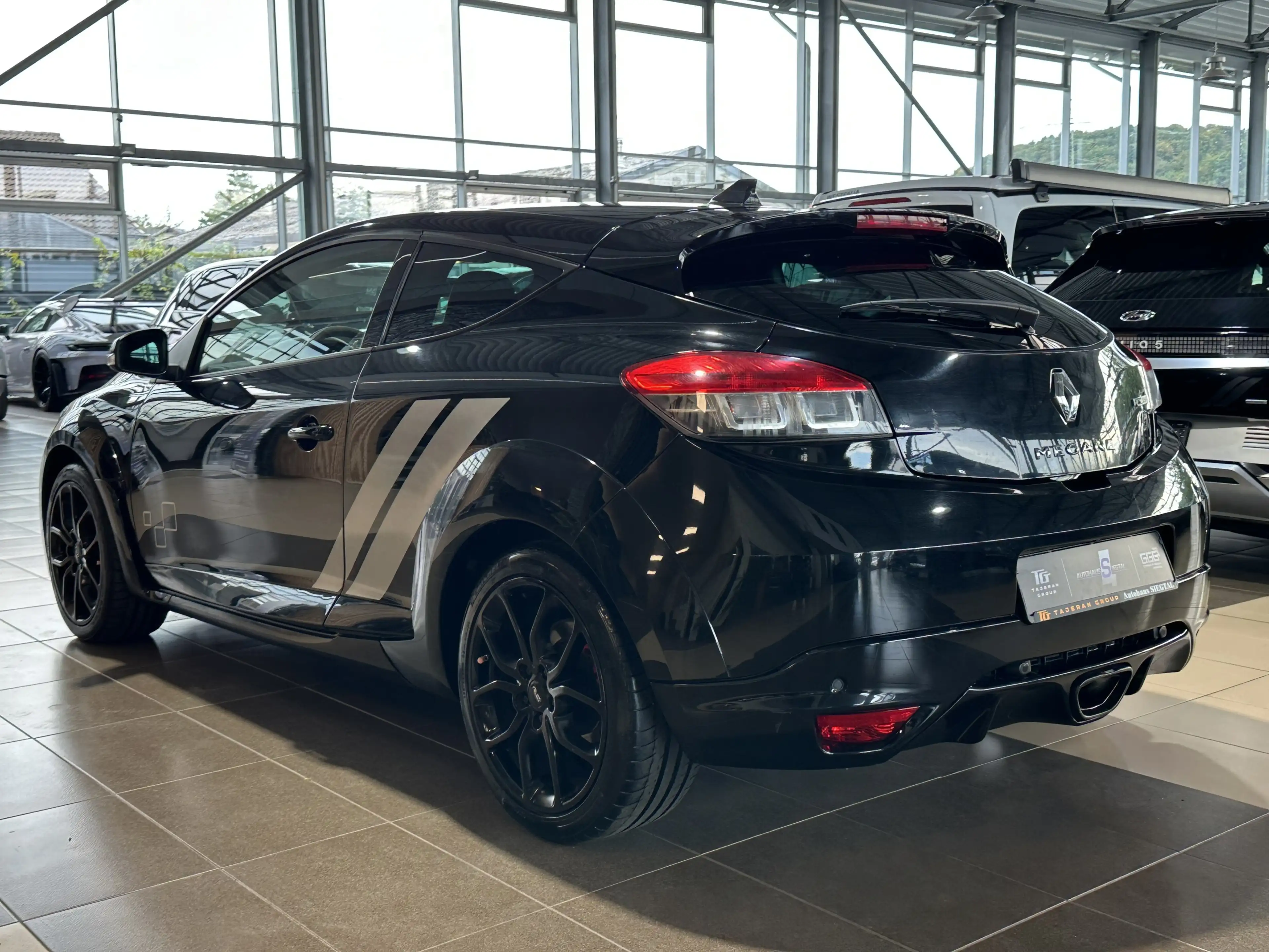 Renault Megane R.S. Trophy 3D Sound by Arkamys 1-Hand — photo 4