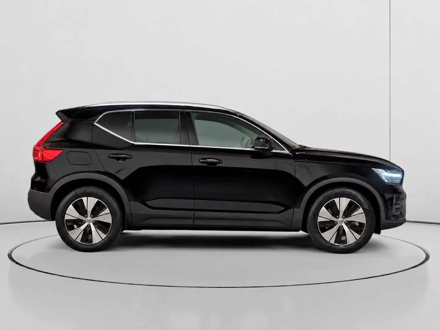 Volvo XC40 T4 Recharge Core Aut. Negro - 2