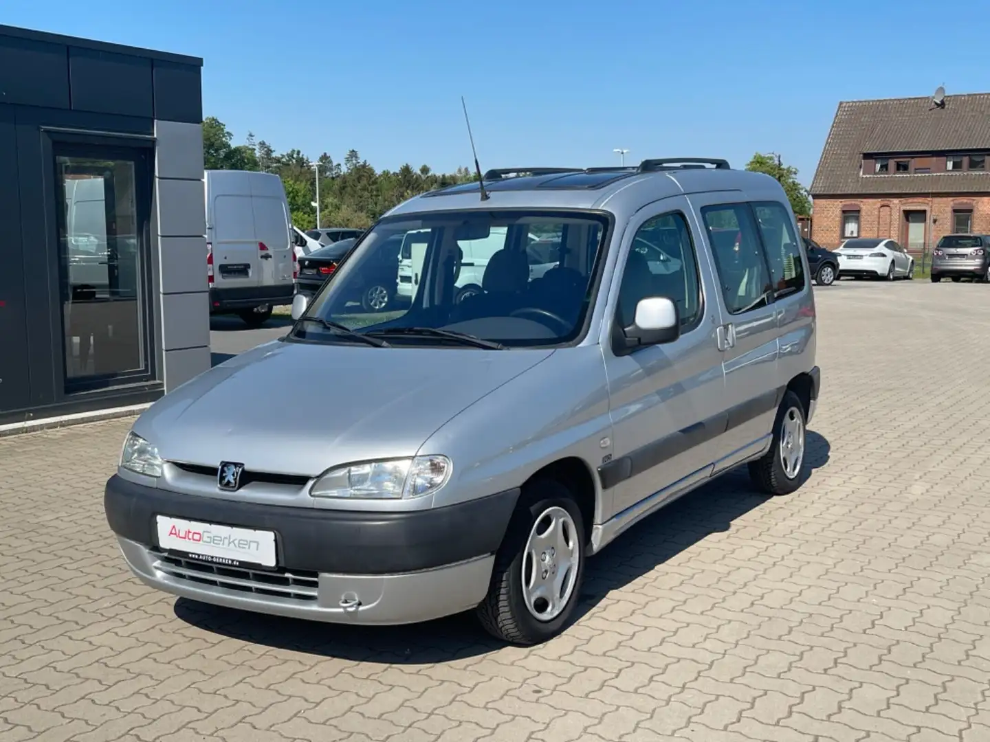 Peugeot Partner Grand 2.0 HDi Filou Cool HDi 90 TÜV NEU Argent - 2