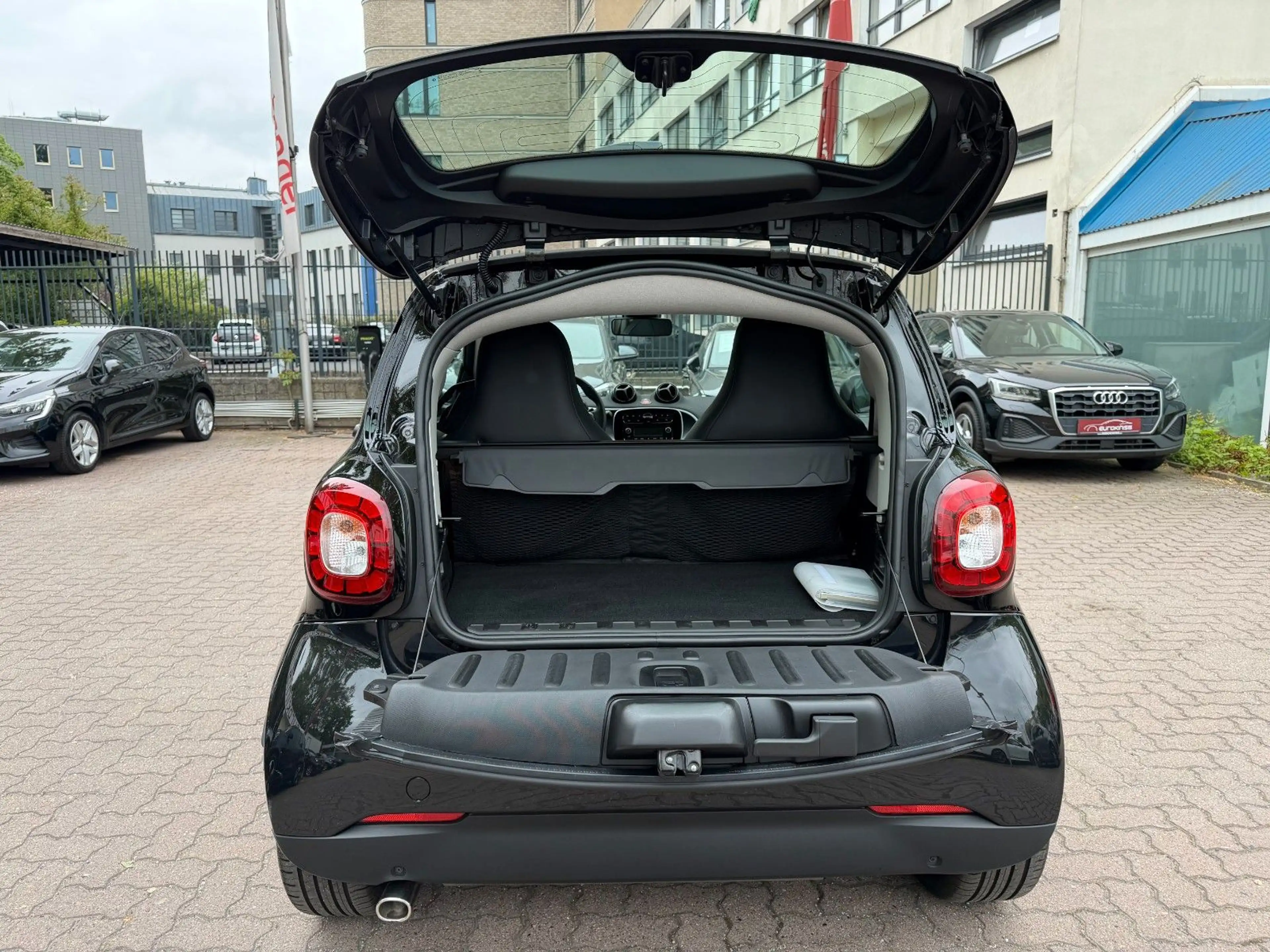 smart forTwo fortwo 66kW DCT prime SPORT*LED*AUDIO*SHZ* — photo 29