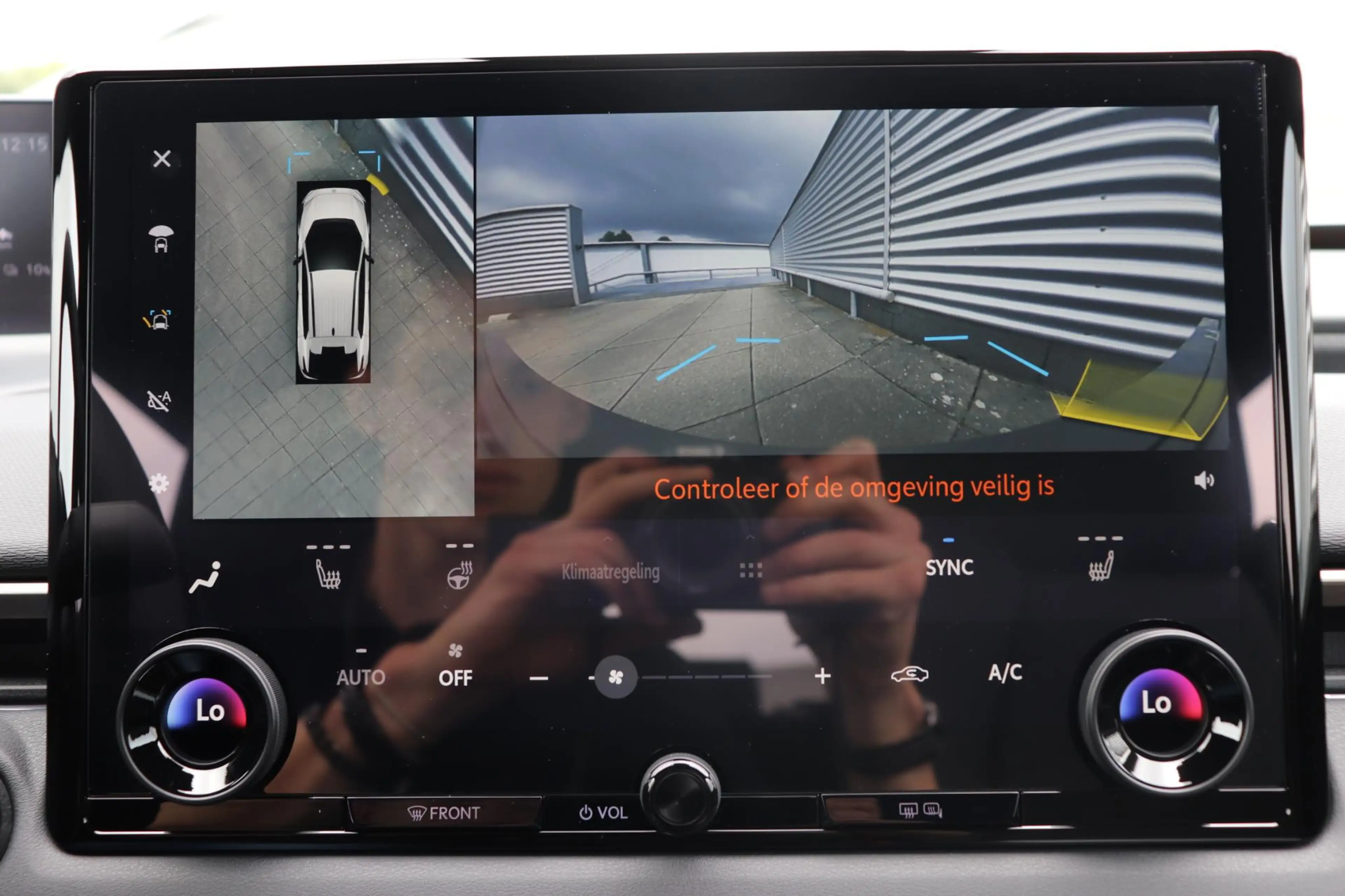 Toyota bZ4X Dynamic AWD 73 kWh, Apple Carplay/Android Auto, In — photo 9