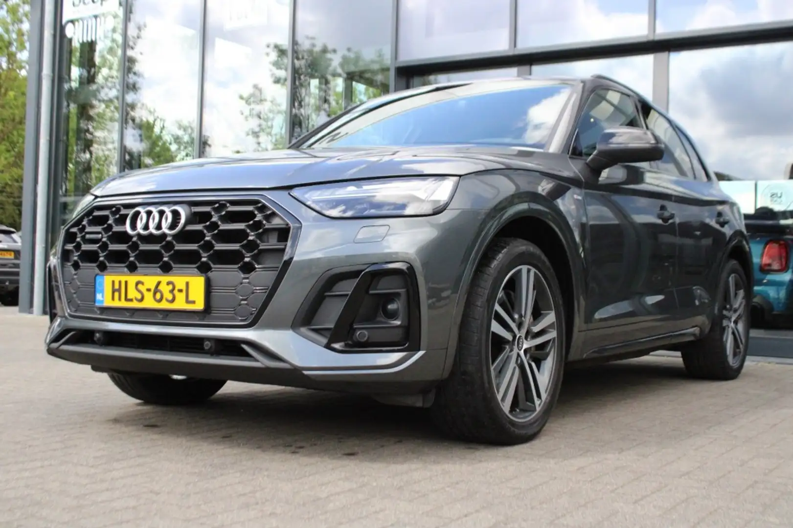 Audi Q5 50 TFSI E S EDITION, Pano dak, Matrix LED, Camera, Grijs - 1