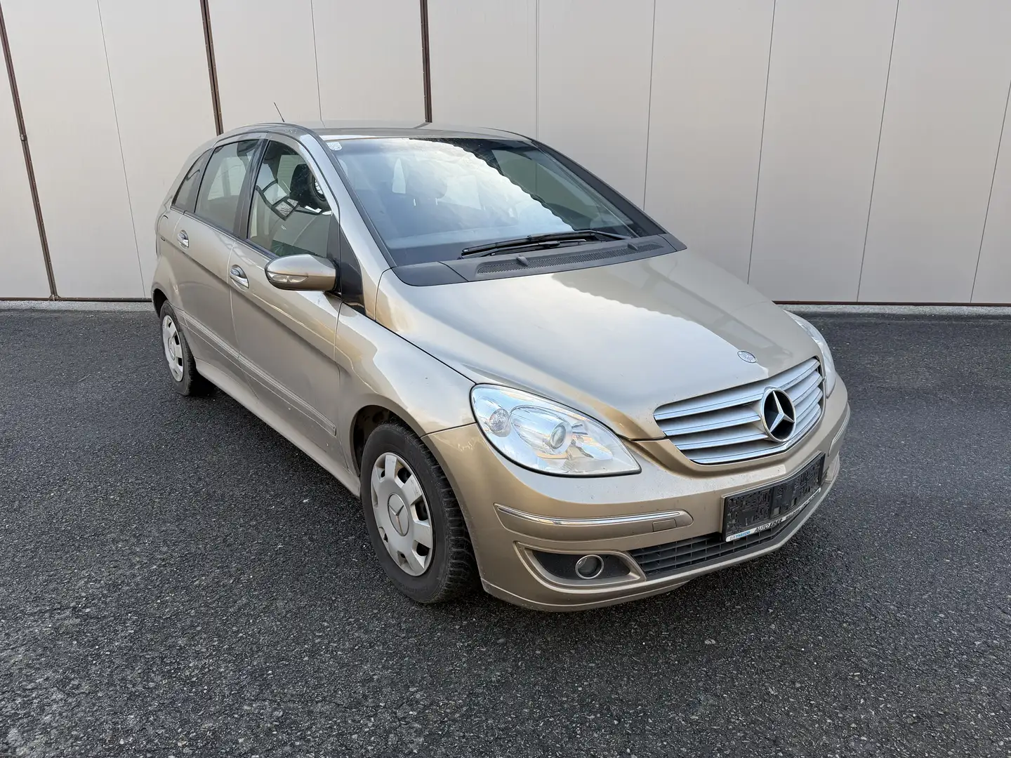 Mercedes-Benz B 150 - 1