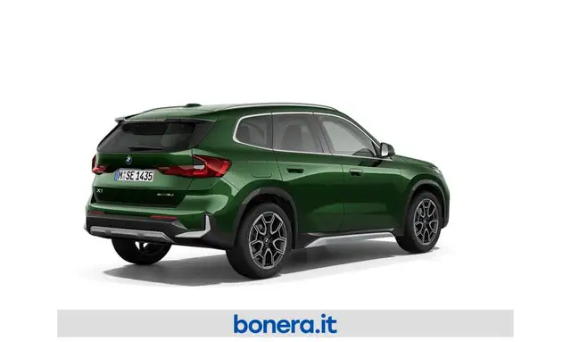 BMW X1 view 3