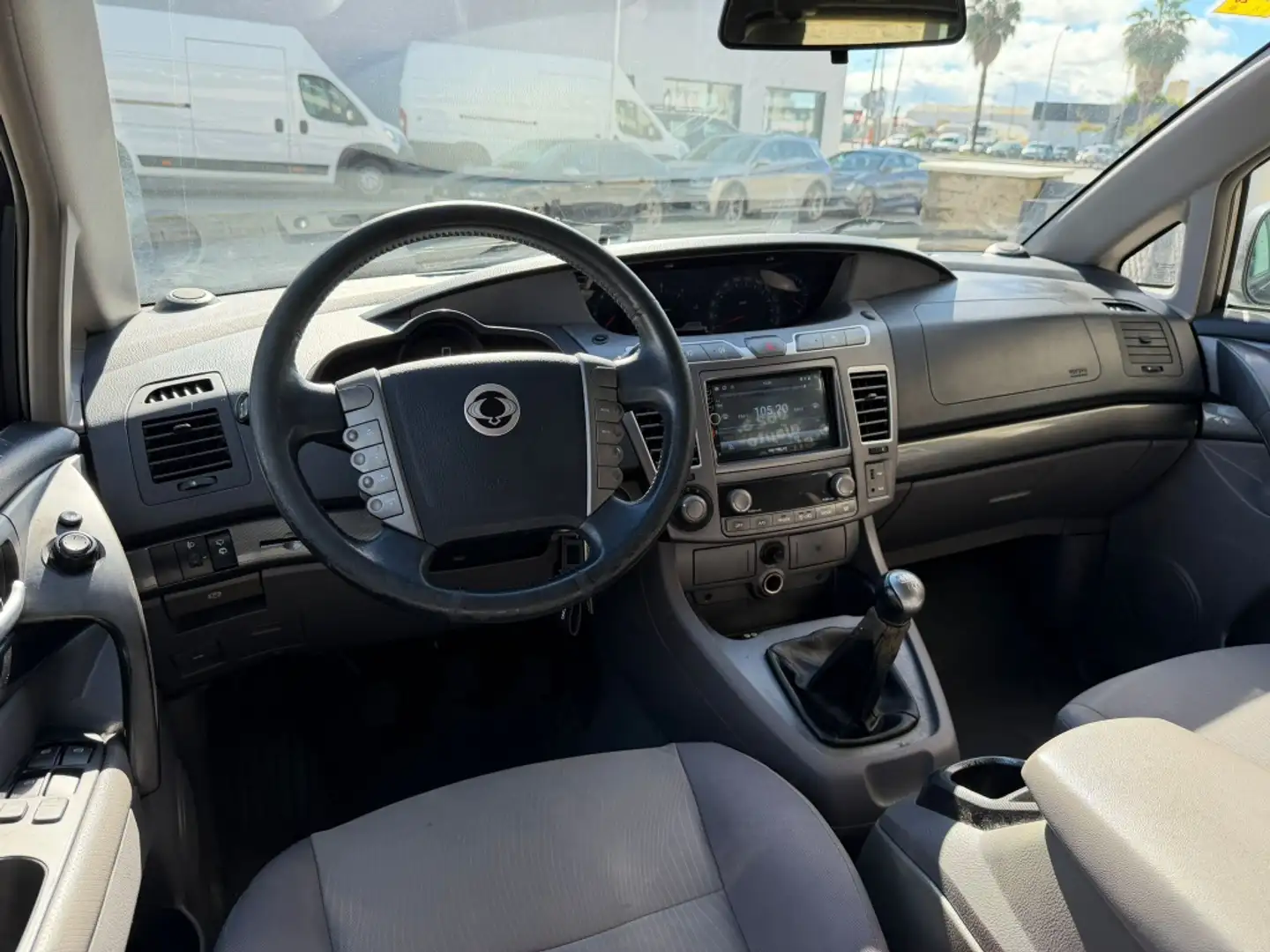SsangYong Rexton W 200 e-Xdi Limited 4x4 Grau - 2
